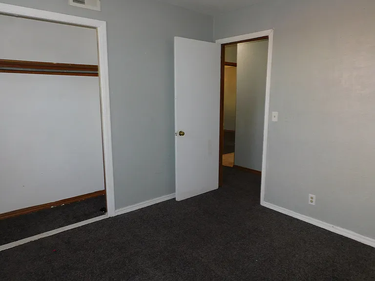 NW 81st St — Photo 17