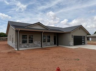 23 W Sedona Valley Rd, Kanab, UT 84741