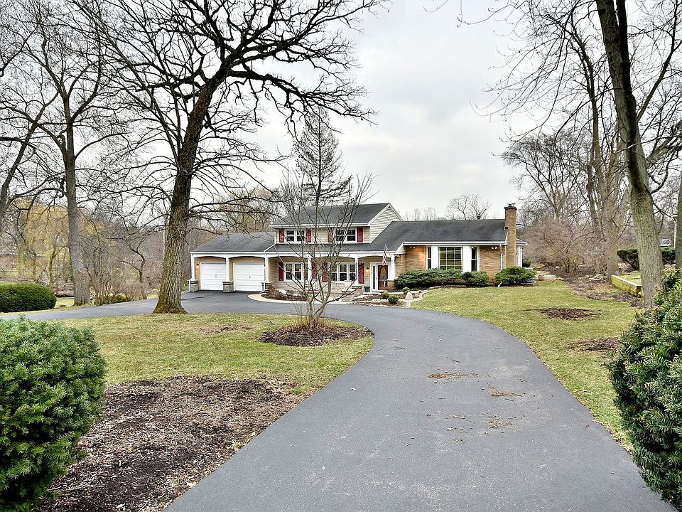 1st image of 3S235 Mulberry Ln