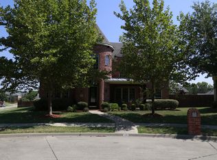 222 River Birch Trl, Garland, TX 75040