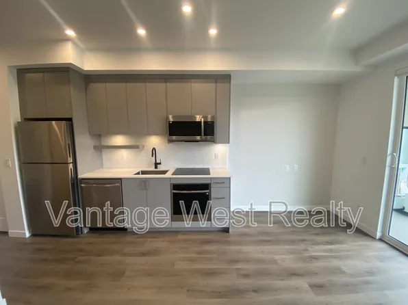 1274 Devonshire Ave, Kelowna, BC