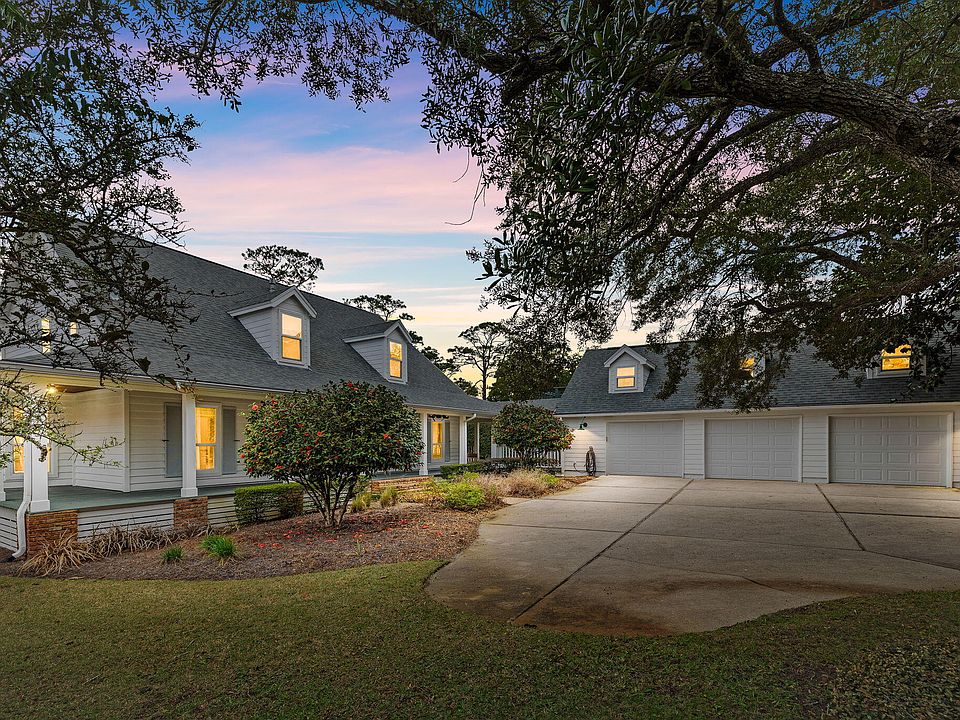 1st image of 472 Parish Blvd
