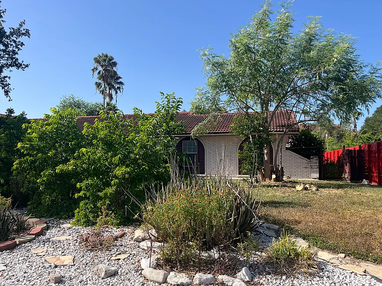 118 E Tulip Ave — Photo 29