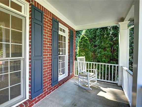 3rd image of 2804 Stillwater Park Dr