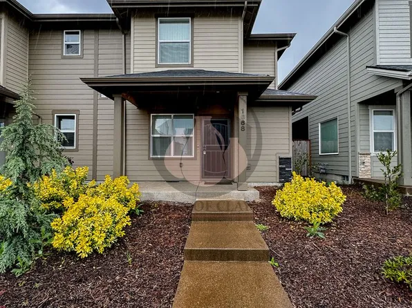 1668 SE Barberry Ave, Dallas, OR 97338