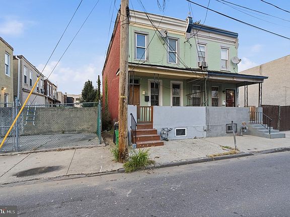 2nd image of 709 Cedar St
