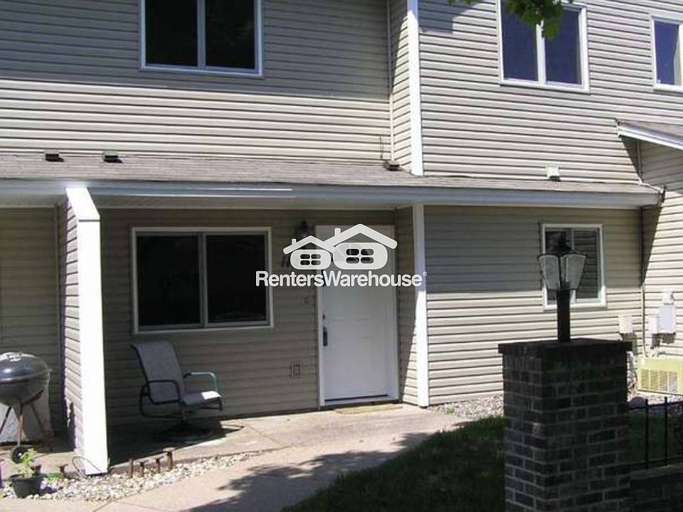 1st image of 11270 Robinson Dr NW