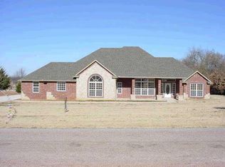 2364 Blue Spruce Dr, Blanchard, OK 73018