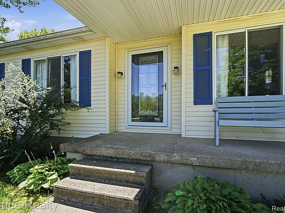 5th image of 2192 E Wilson Rd