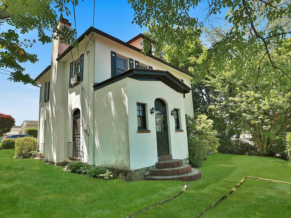 1st image of 33 Lincoln Ave