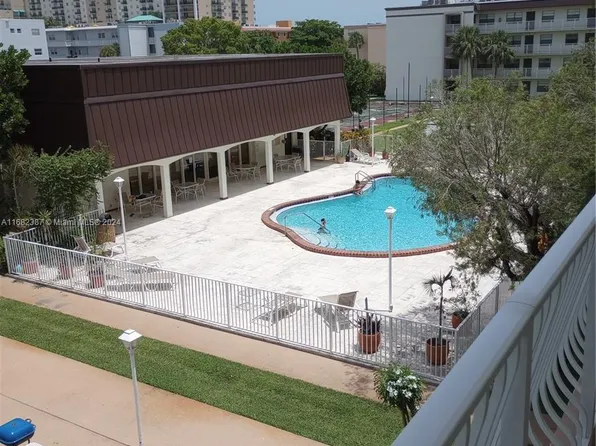 500 NE 2nd St APT 309, Dania, FL 33004