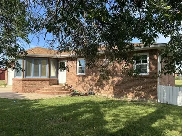 14 N Carlo St, Hutchinson, KS 67501
