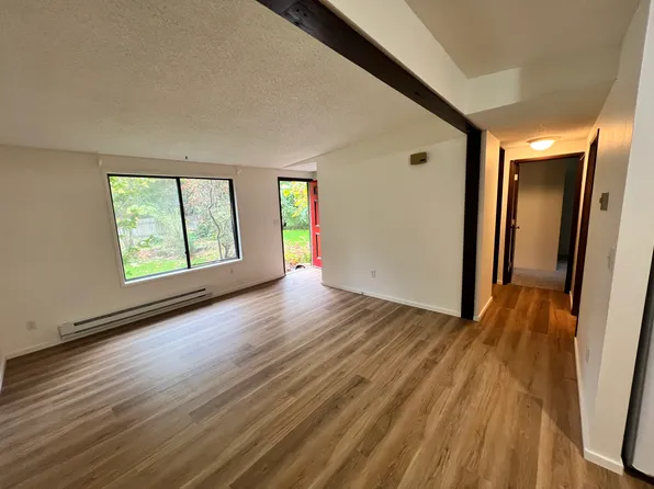 6159 NE Pine St, Suquamish, WA 98392