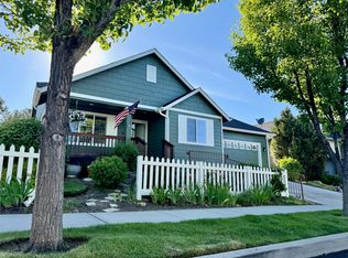 3665 SW 30th St, Redmond, OR 97756