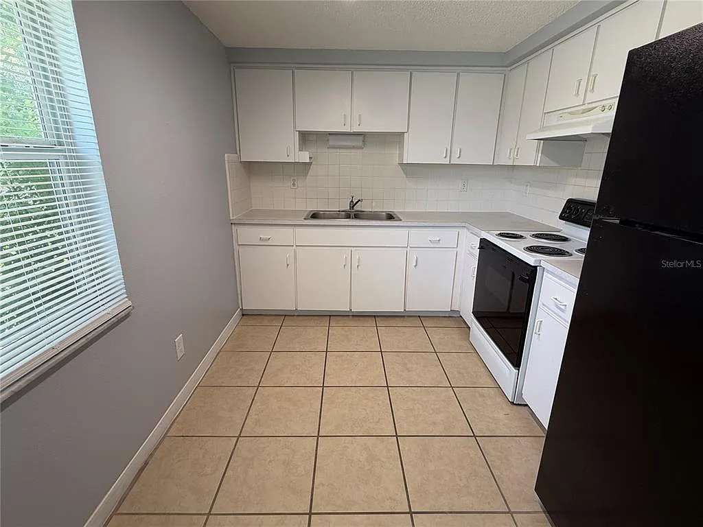 1 bed, 1.0 bath, 700 sqft, $1,150 — Photo 4