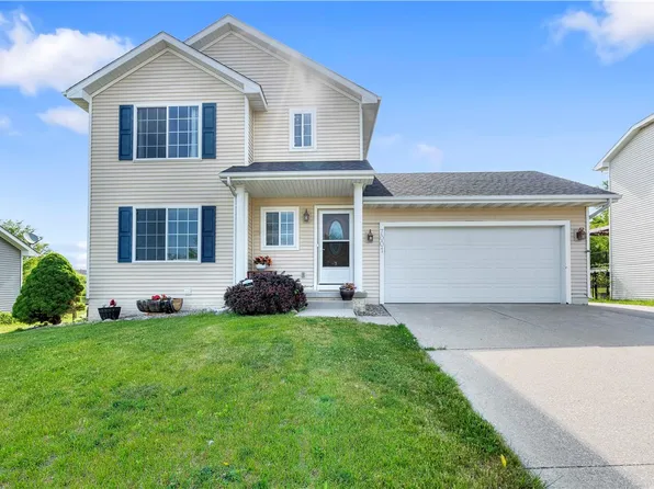 7001 Three Lakes Pkwy, Des Moines, IA 50320