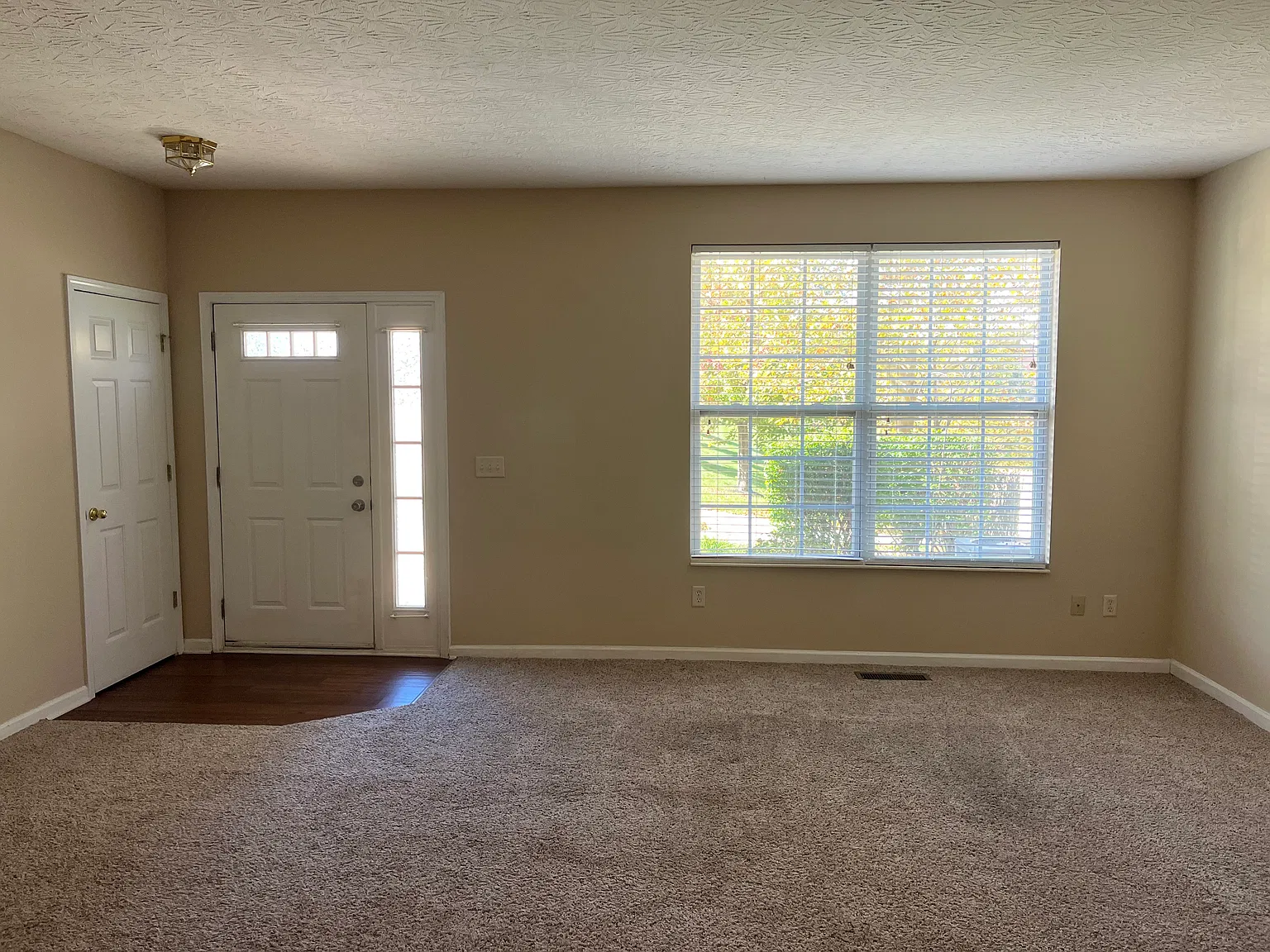 3648 Lilac Ln — Photo 4