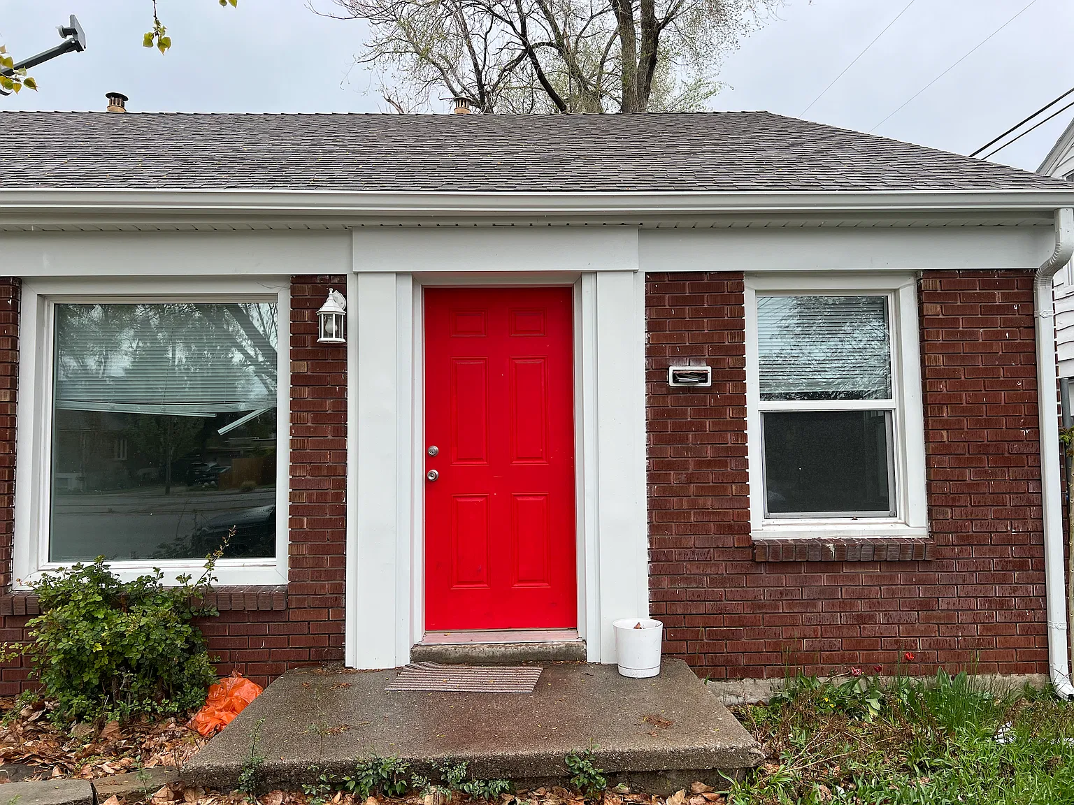 2 bed, 1000 sqft, $1,900 — Photo 1