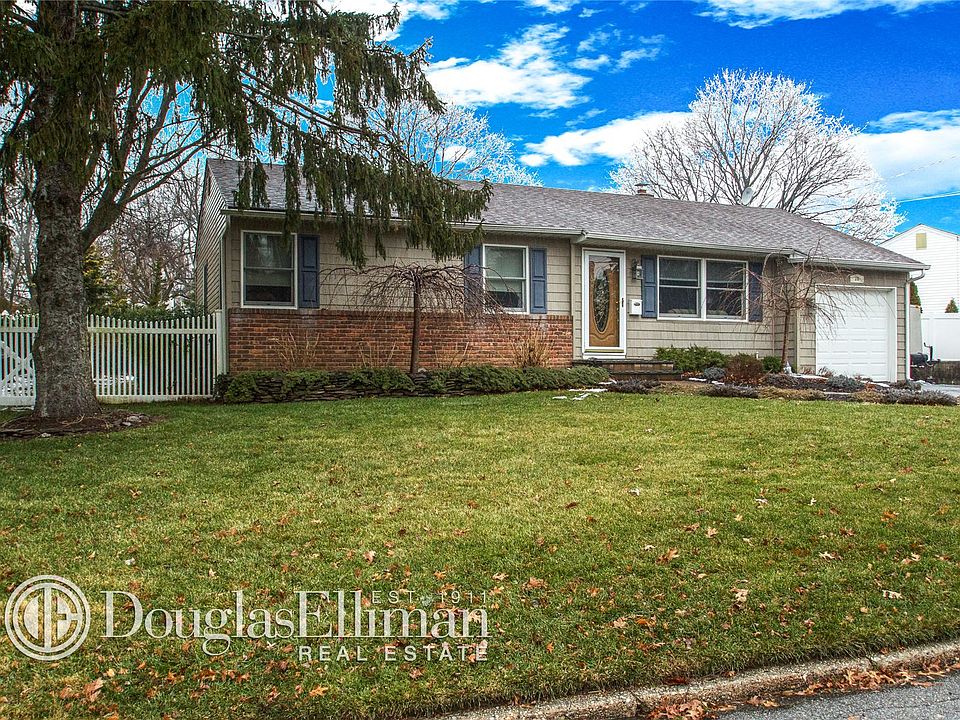 1st image of 30 Balboa Dr