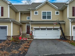 26 Timberrose Ct, Middletown, NY 10940