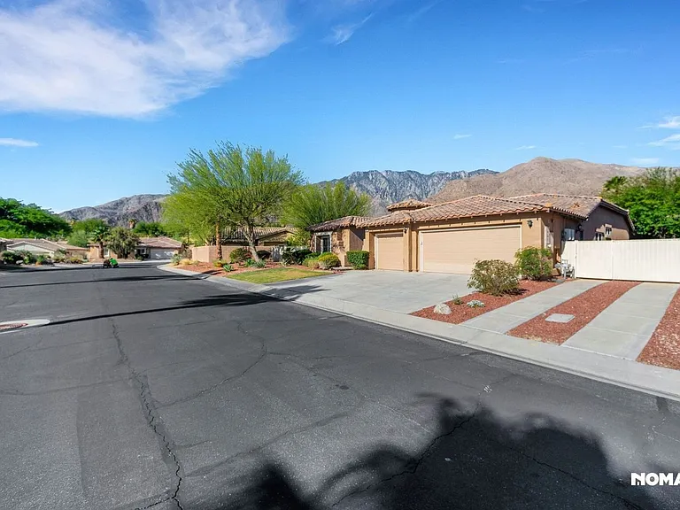 3853 Mira Arena — Photo 13