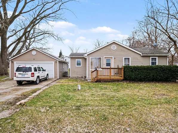 3316 Lockhead St, Burton, MI 48529