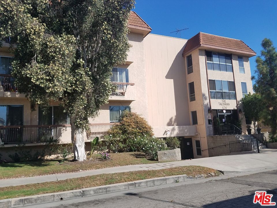 1st image of 104 S Hayworth Ave APT 307