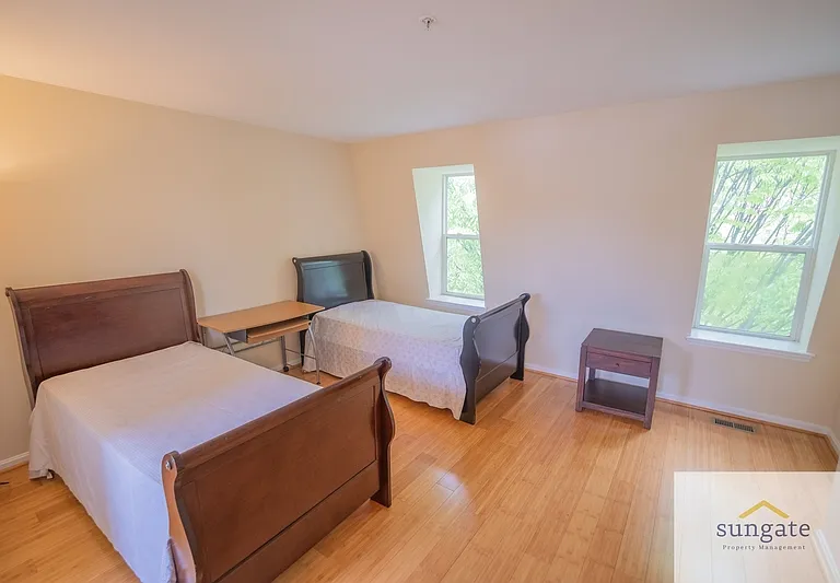 104 N Dallas St — Photo 11