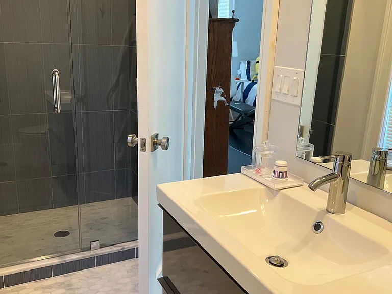 12 Plymouth Rd — Photo 11