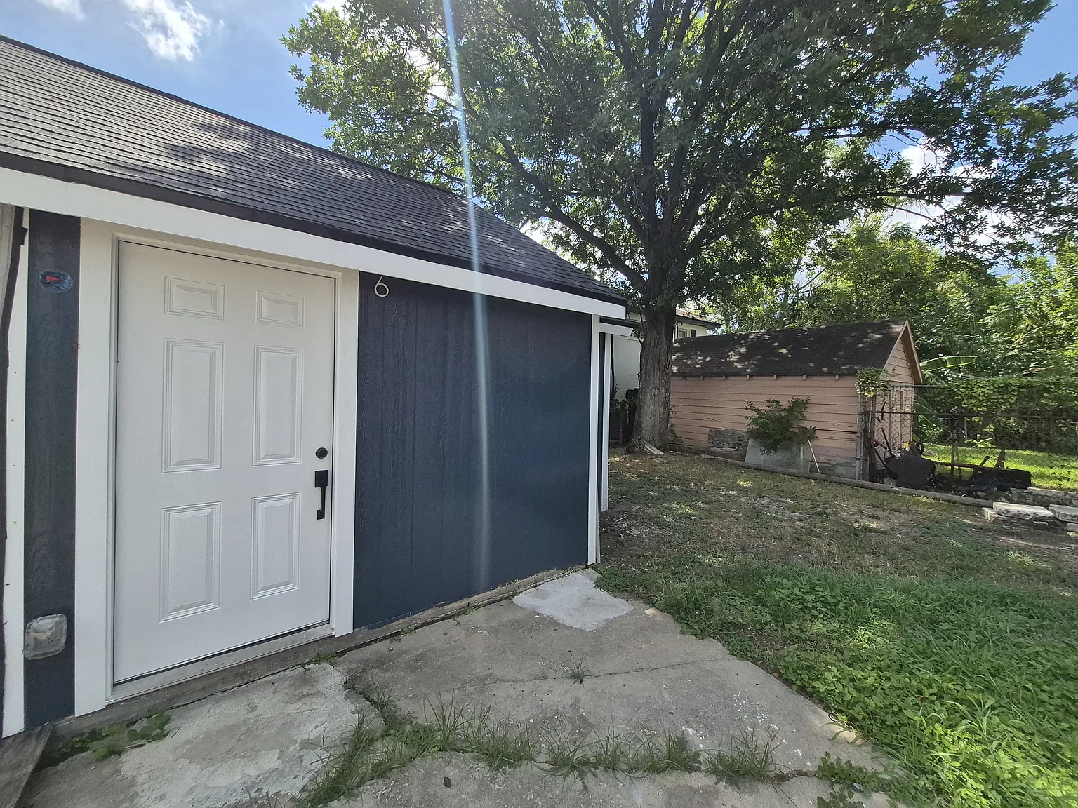 Studio, 500 sqft, $850 — Photo 2