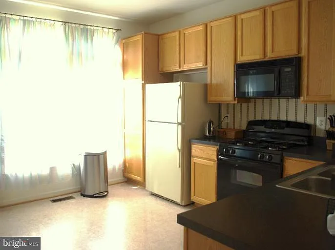 6248 Levi Ct — Photo 64
