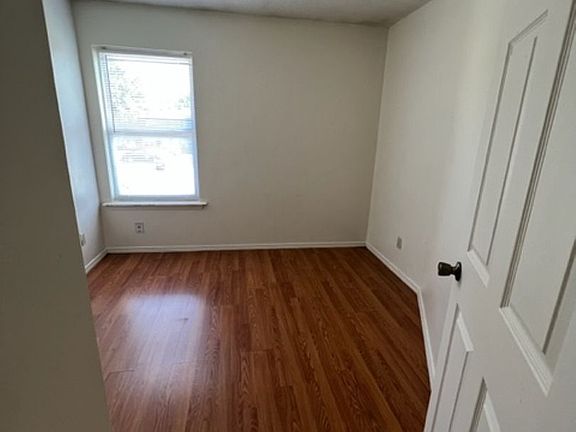 4th image of 3244-3246 W Jewell Rd #3248