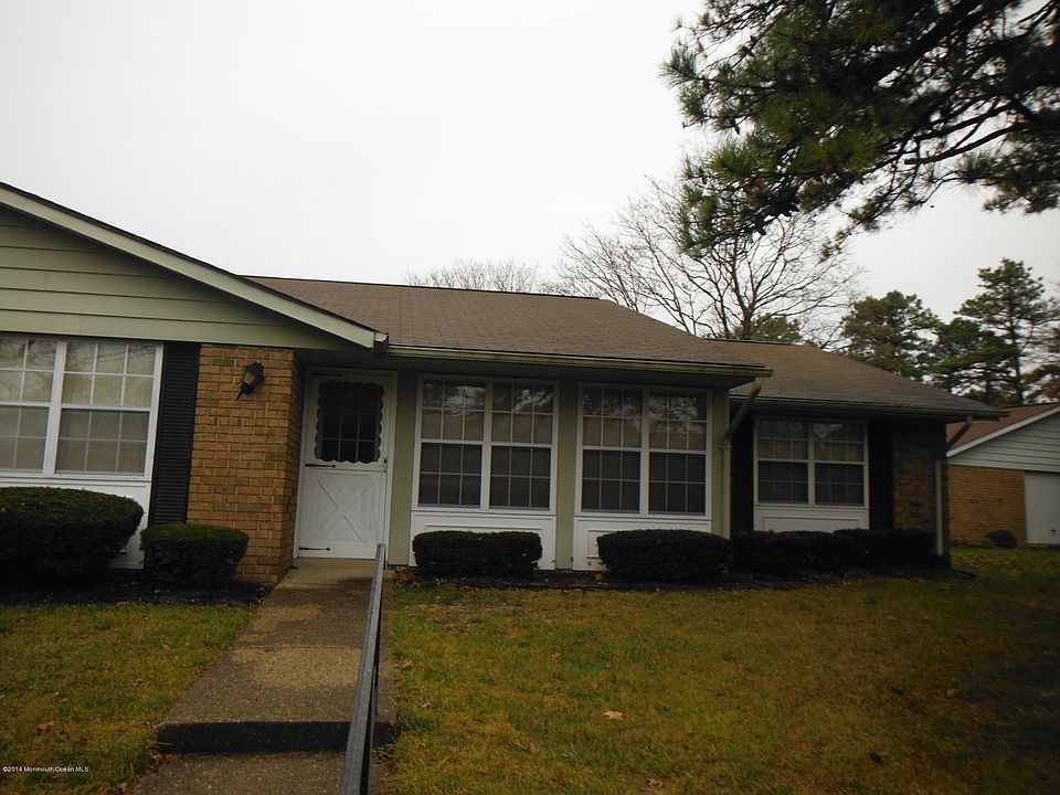 1st image of 108 Buckingham Drive #B