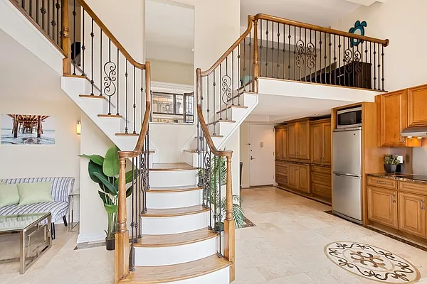 Sold by Compass | media 4