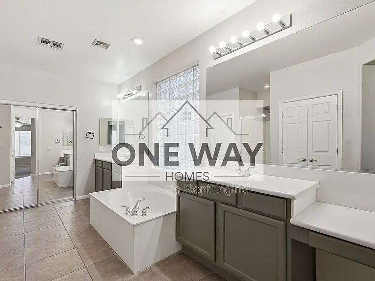 4053 E Loma Vista St — Photo 38