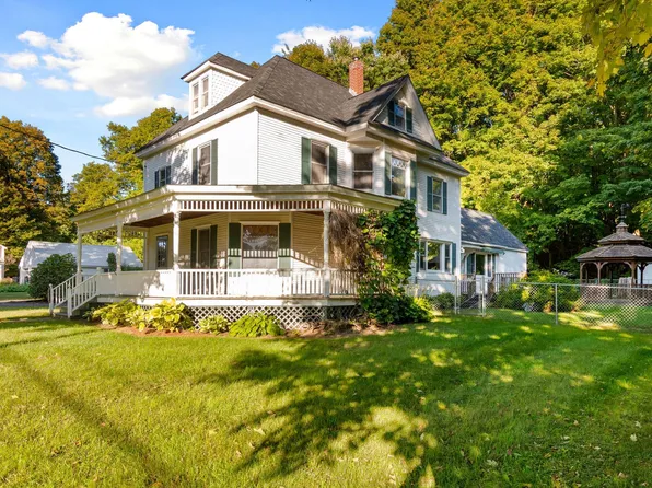 17 Maplewood Avenue, Milton, VT 05468