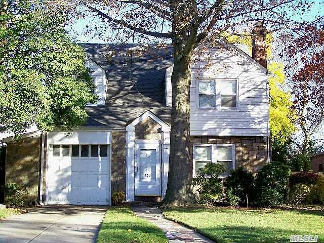 1st image of 158 Hempstead Ave