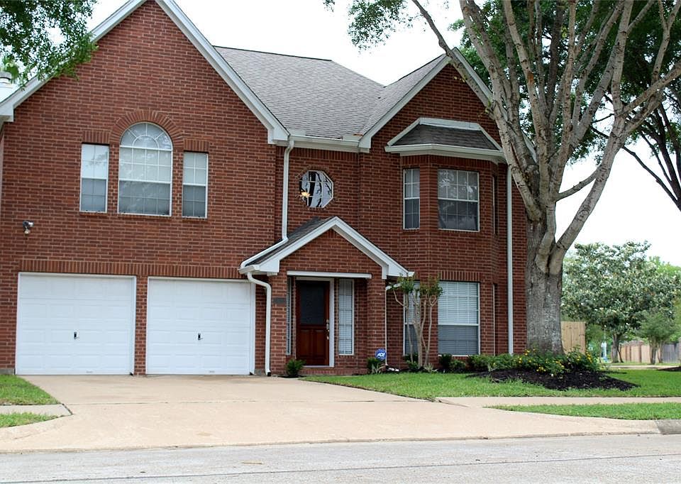 1st image of 2602 Hampton Springs Dr