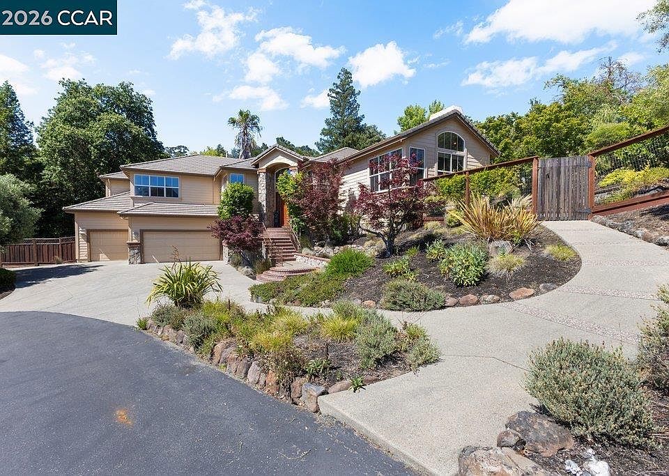 1st image of 20 Monte Crest Ct