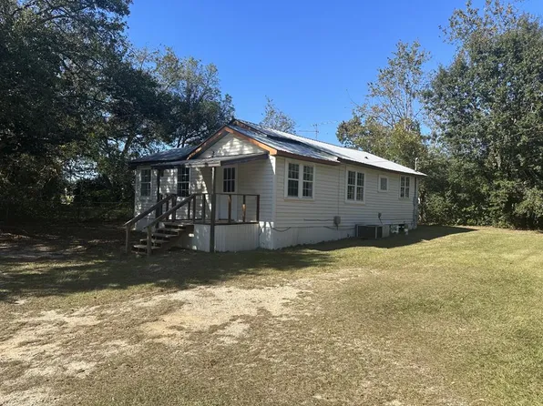 605 Tifton Rd, Nashville, GA 31639