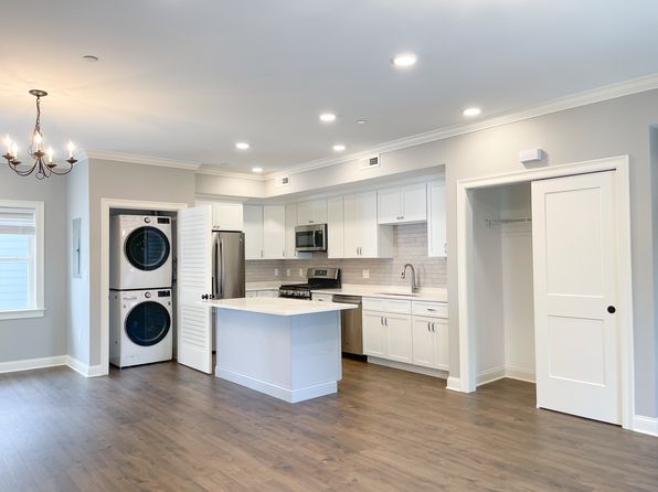 862 Washington St #3R