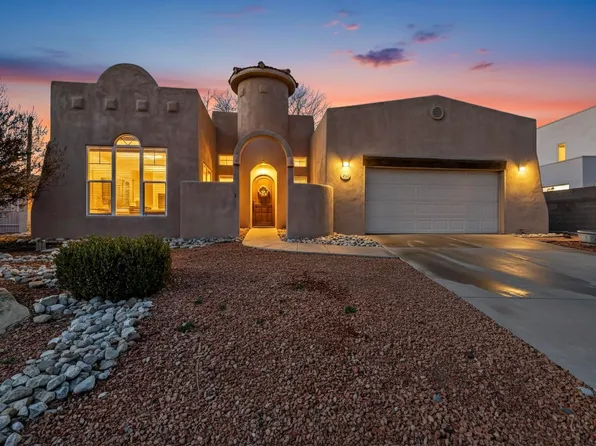 293 Dennis Dr NE, Los Lunas, NM 87031