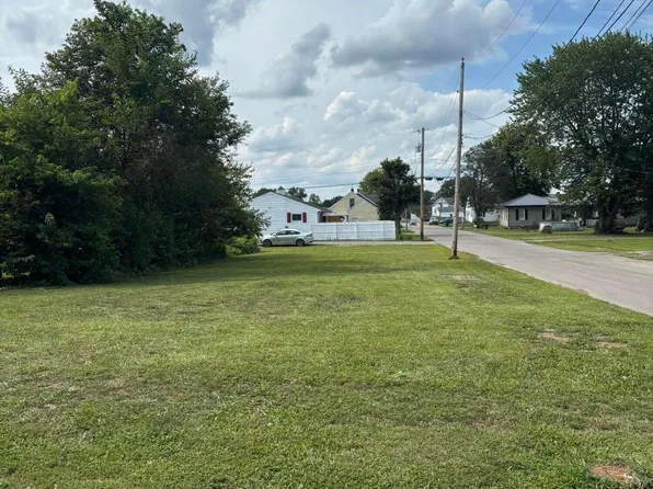 901 South St, Greenfield, OH 45123