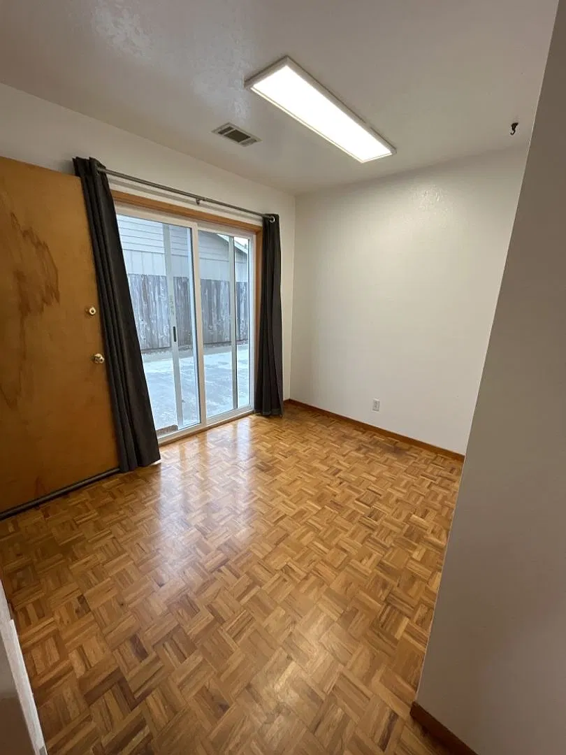 Dog Friendly Humboldt Hill Home With Fenced Yard! — Photo 4