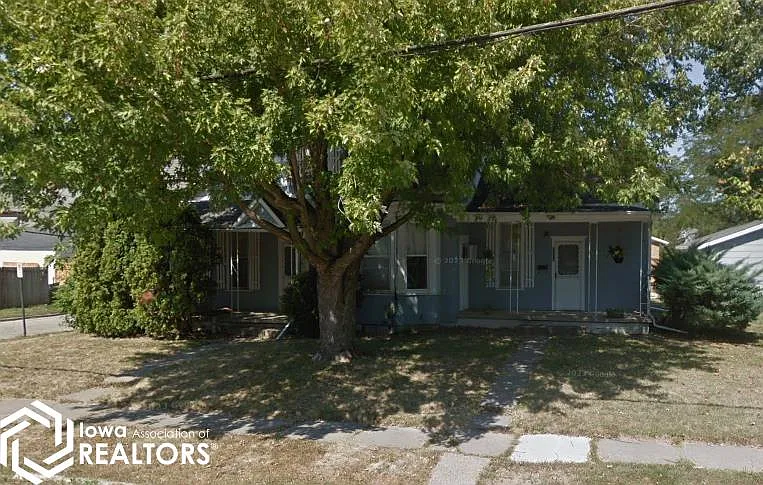 1414 Corse St photo 1