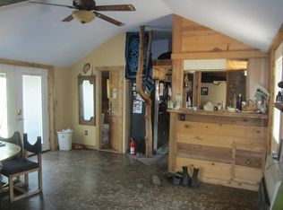 721 Oak St, Talent, OR 97520