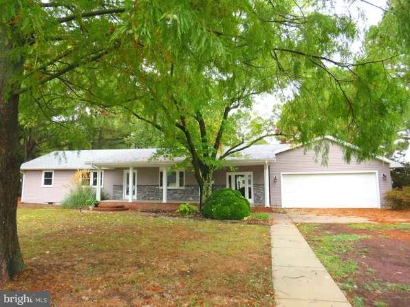 5090 Manokin Rd, Crisfield, MD 21817