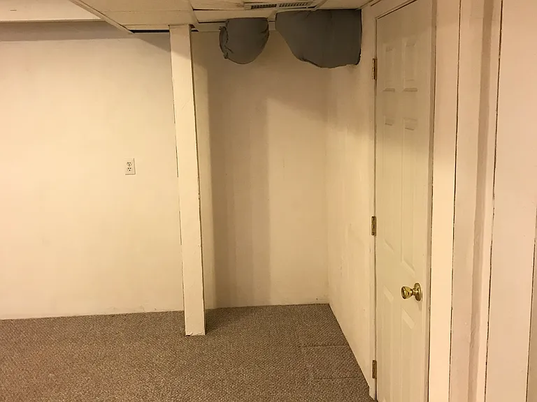 577 Winter St — Photo 58