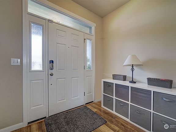5th image of 4268 Novak Drive SW