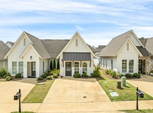 1053 Burrow Cir, Opelika, AL 36801